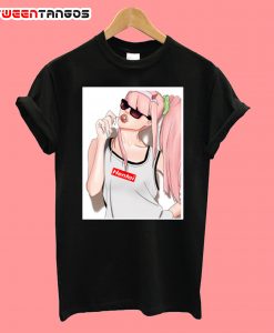Zero Two hentai manga T-Shirt