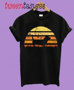 Retro 80s 90s Vintage Classic Colors Sunset Basset Hound Design T-Shirt